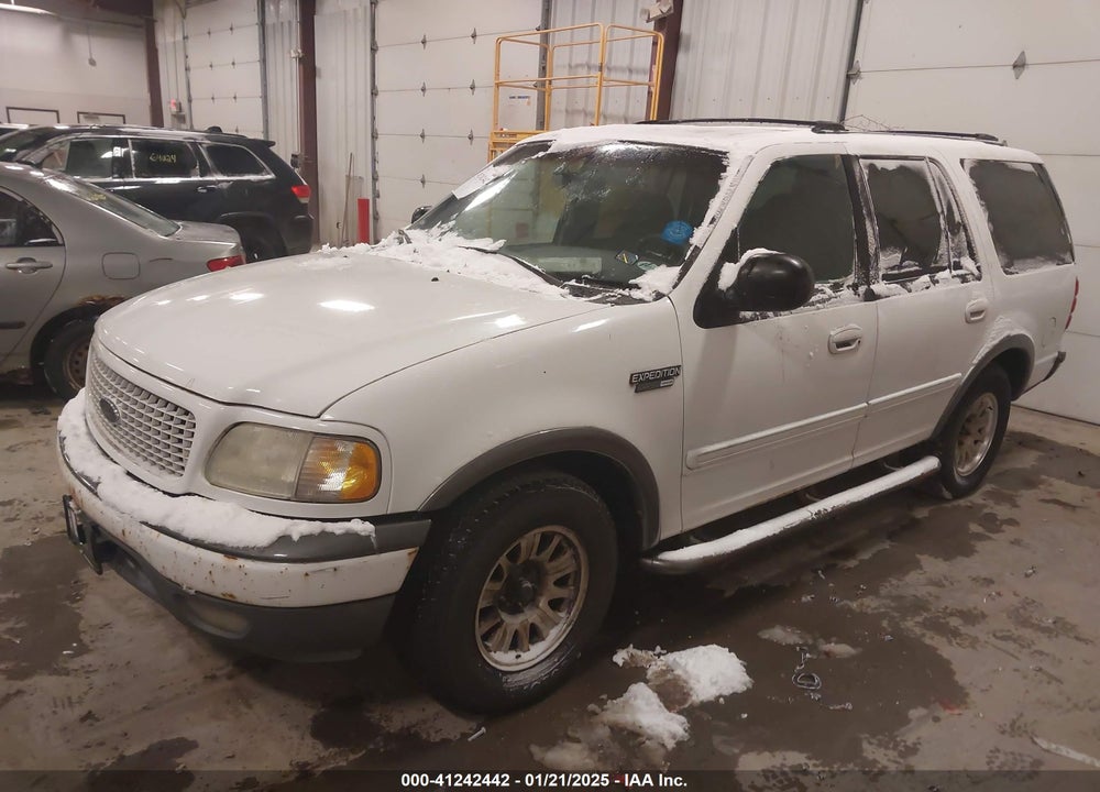 2002 FORD EXPEDITION XLT VIN: 1FMRU15W62LA56942