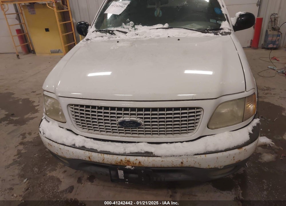 2002 FORD EXPEDITION XLT VIN: 1FMRU15W62LA56942