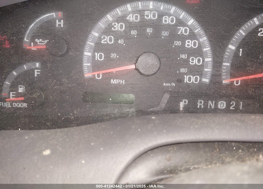 2002 FORD EXPEDITION XLT VIN: 1FMRU15W62LA56942