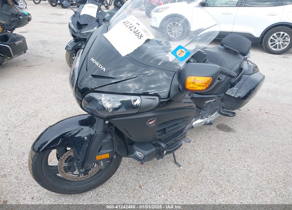 2013 HONDA GL1800 B VIN: JH2SC6848DK001067