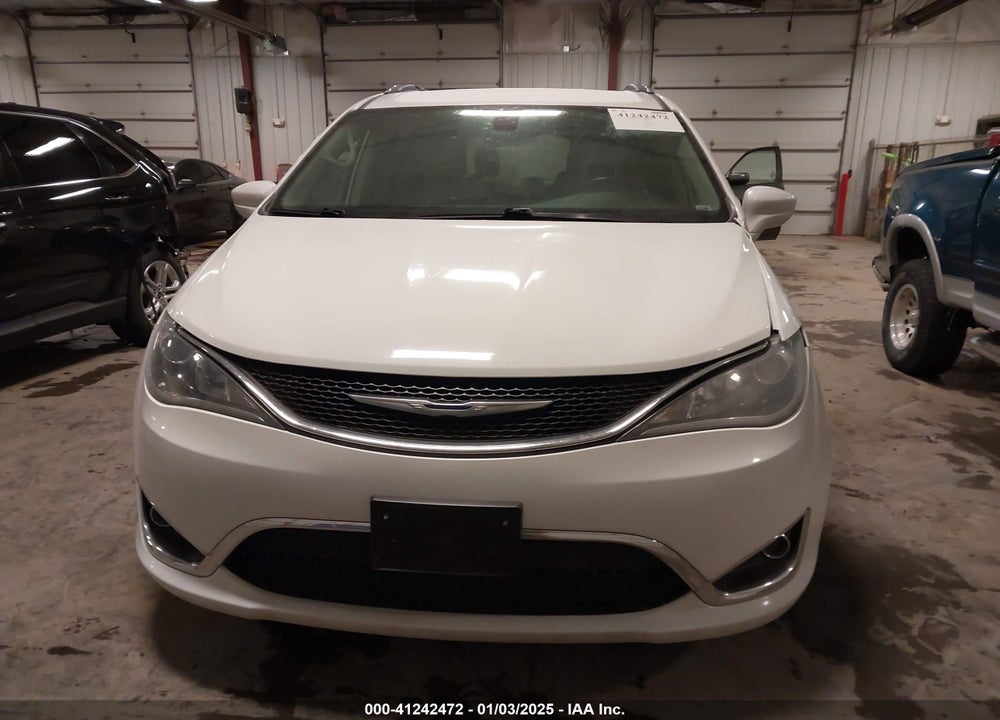 2018 CHRYSLER PACIFICA VIN: 2C4RC1EG4JR194078