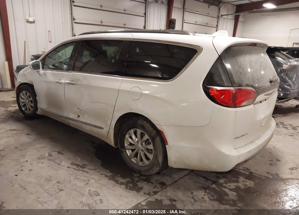 2018 CHRYSLER PACIFICA VIN: 2C4RC1EG4JR194078