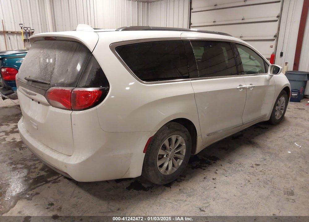 2018 CHRYSLER PACIFICA VIN: 2C4RC1EG4JR194078