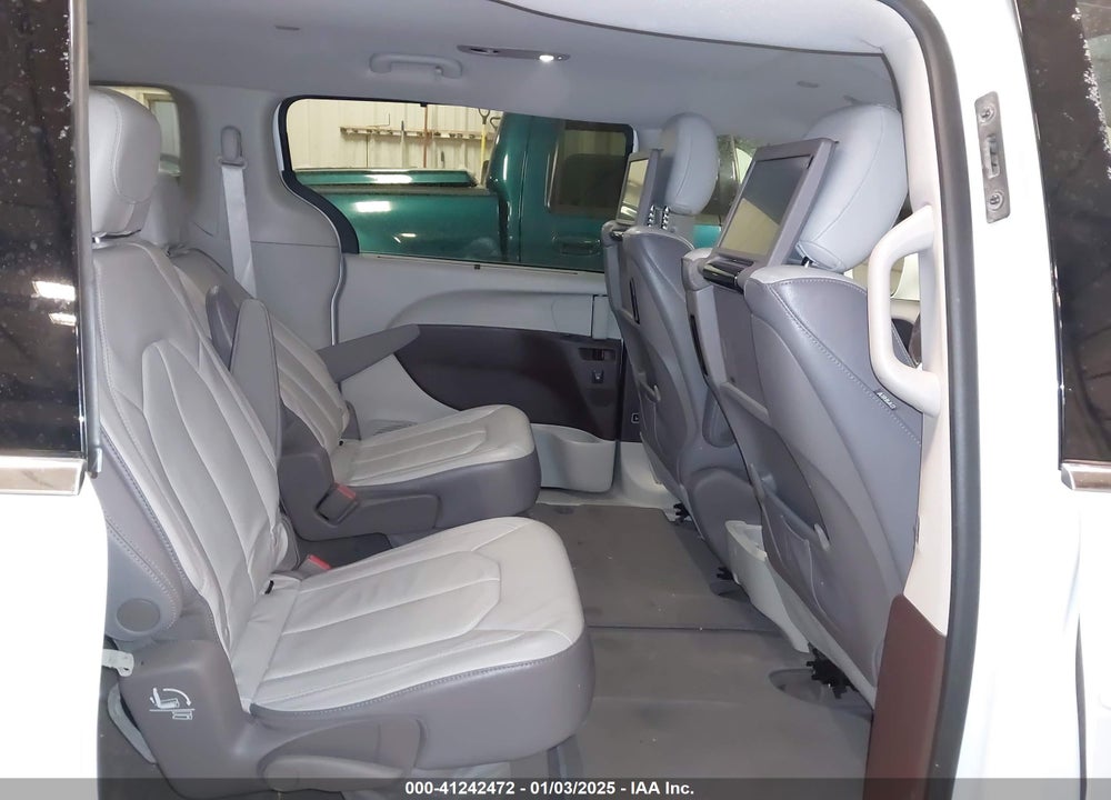 2018 CHRYSLER PACIFICA VIN: 2C4RC1EG4JR194078