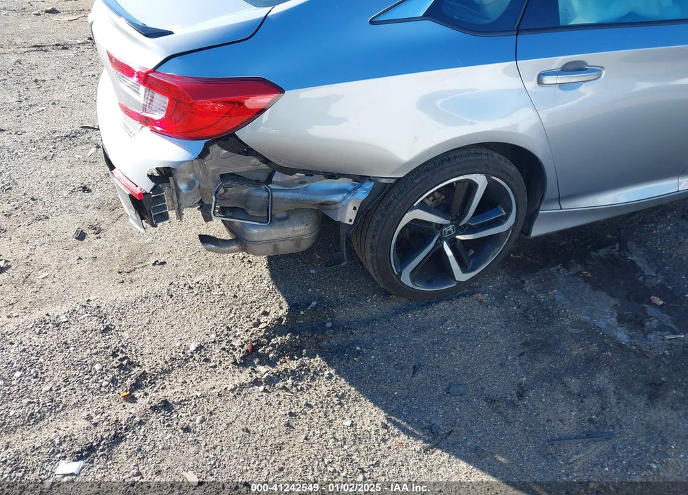 2022 HONDA ACCORD VIN: 1HGCV1F42NA030151