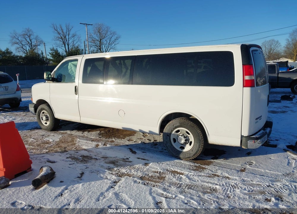 2014 CHEVROLET EXPRESS 3500 LT VIN: 1GAZG1FG5E1110811