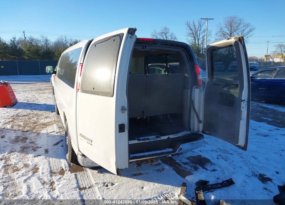 2014 CHEVROLET EXPRESS 3500 LT VIN: 1GAZG1FG5E1110811