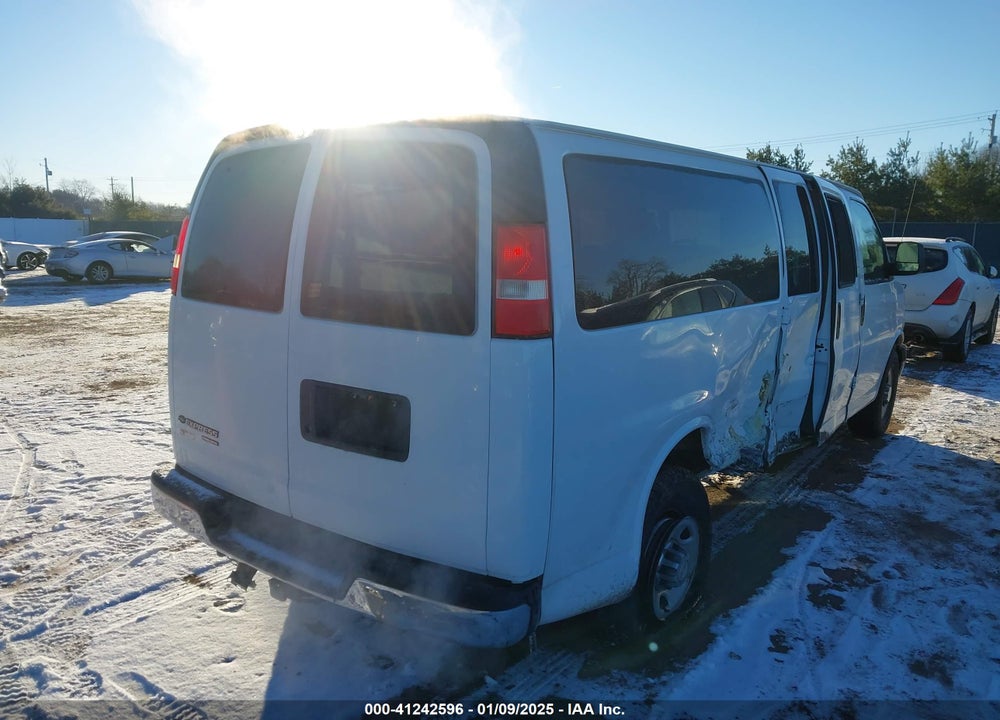 2014 CHEVROLET EXPRESS 3500 LT VIN: 1GAZG1FG5E1110811