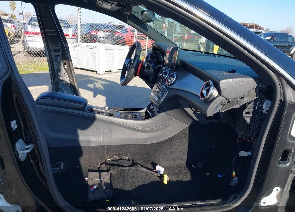 2017 MERCEDES-BENZ CLA 250 VIN: WDDSJ4EB2HN415431