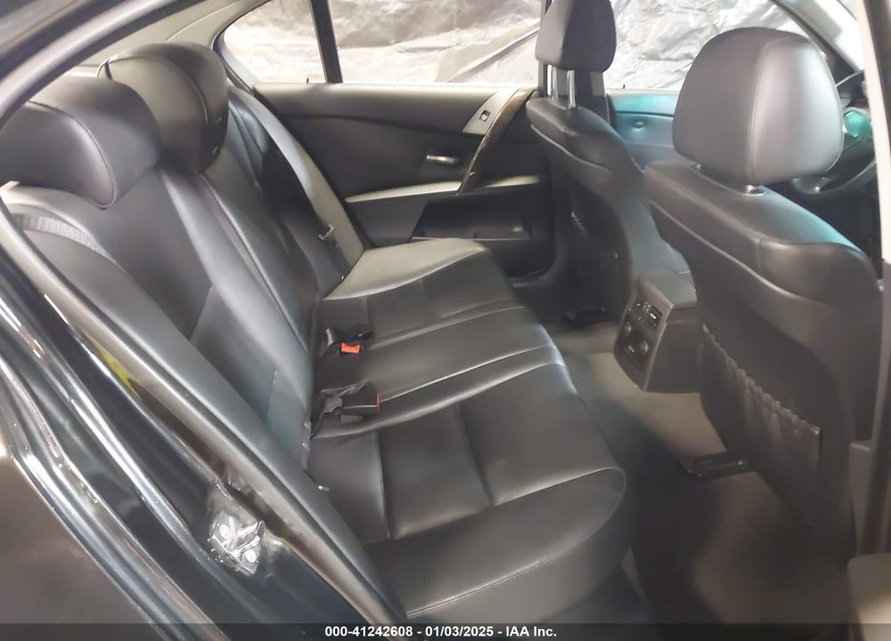 2007 BMW 525XI VIN: WBANF335X7CS39767