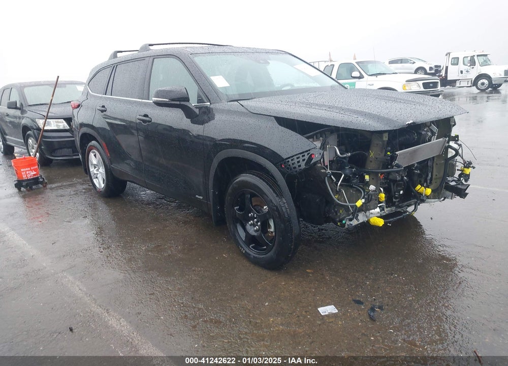 2023 TOYOTA HIGHLANDER HYBRID LE VIN: 5TDBBRCH0PS112135