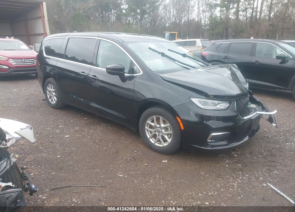 2023 CHRYSLER PACIFICA TOURING L VIN: 2C4RC1BG4PR563941