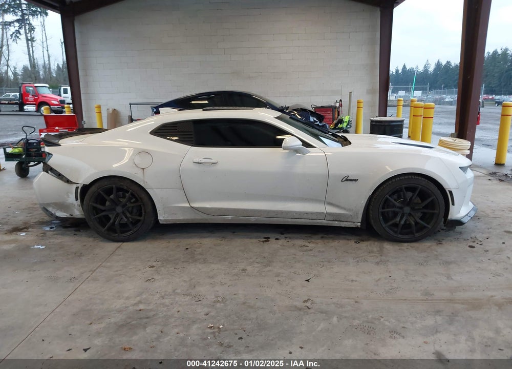 2017 CHEVROLET CAMARO 2SS VIN: 1G1FH1R7XH0116819