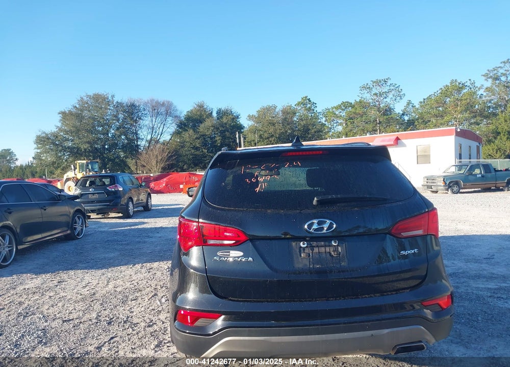 2017 HYUNDAI SANTA FE SPORT 2.4L VIN: 5NMZU3LB2HH048444