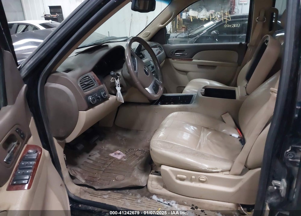 2011 GMC YUKON SLT VIN: 1GKS2CE00BR259877