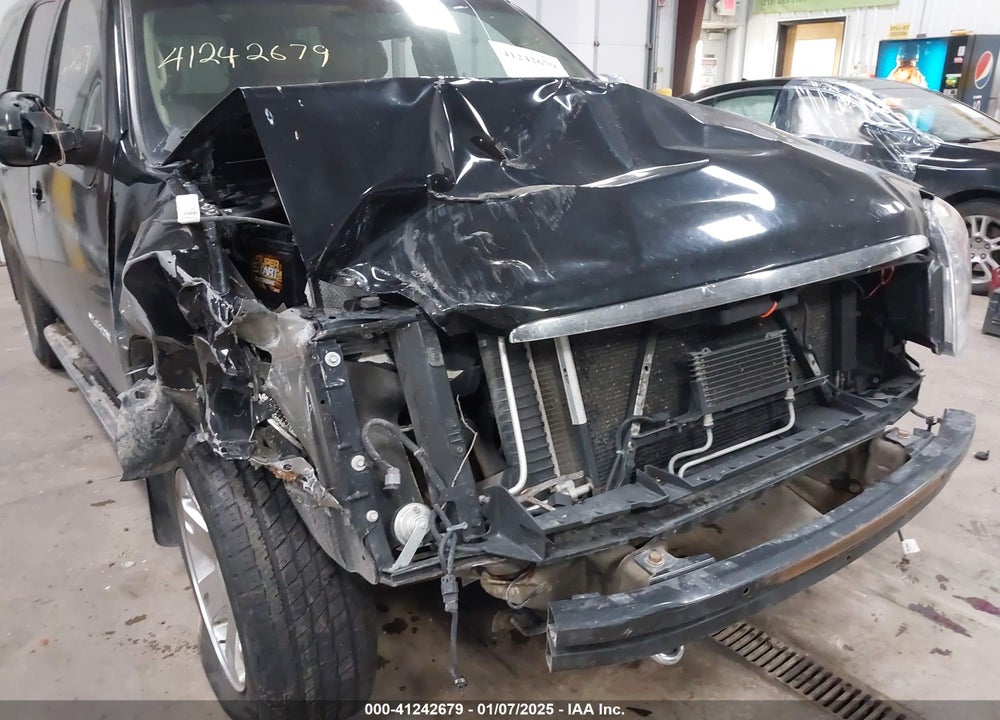 2011 GMC YUKON SLT VIN: 1GKS2CE00BR259877