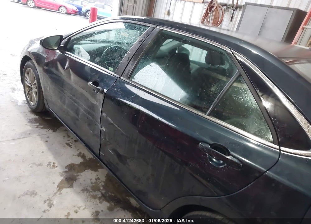 2015 TOYOTA CAMRY SE VIN: 4T1BF1FK3FU054427