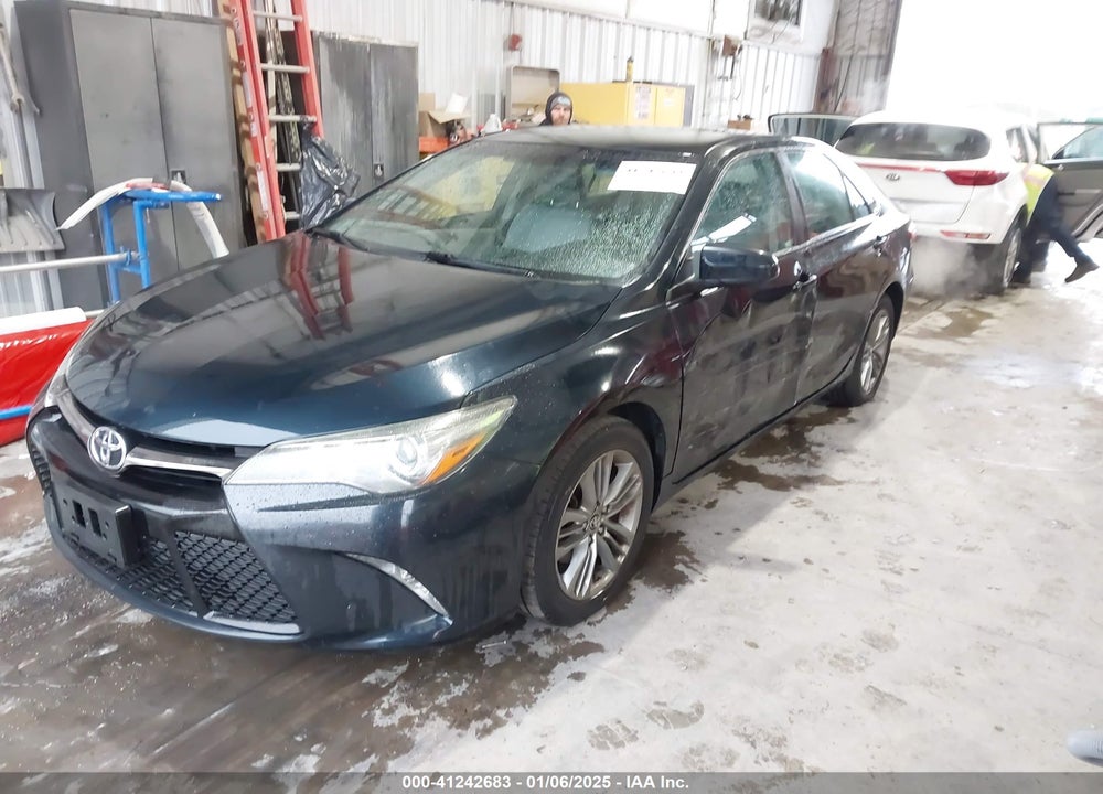 2015 TOYOTA CAMRY SE VIN: 4T1BF1FK3FU054427