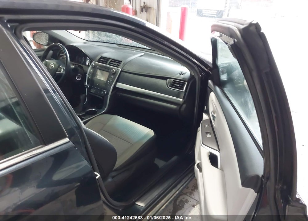2015 TOYOTA CAMRY SE VIN: 4T1BF1FK3FU054427