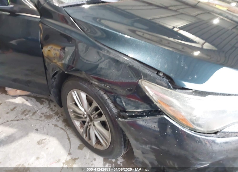 2015 TOYOTA CAMRY SE VIN: 4T1BF1FK3FU054427