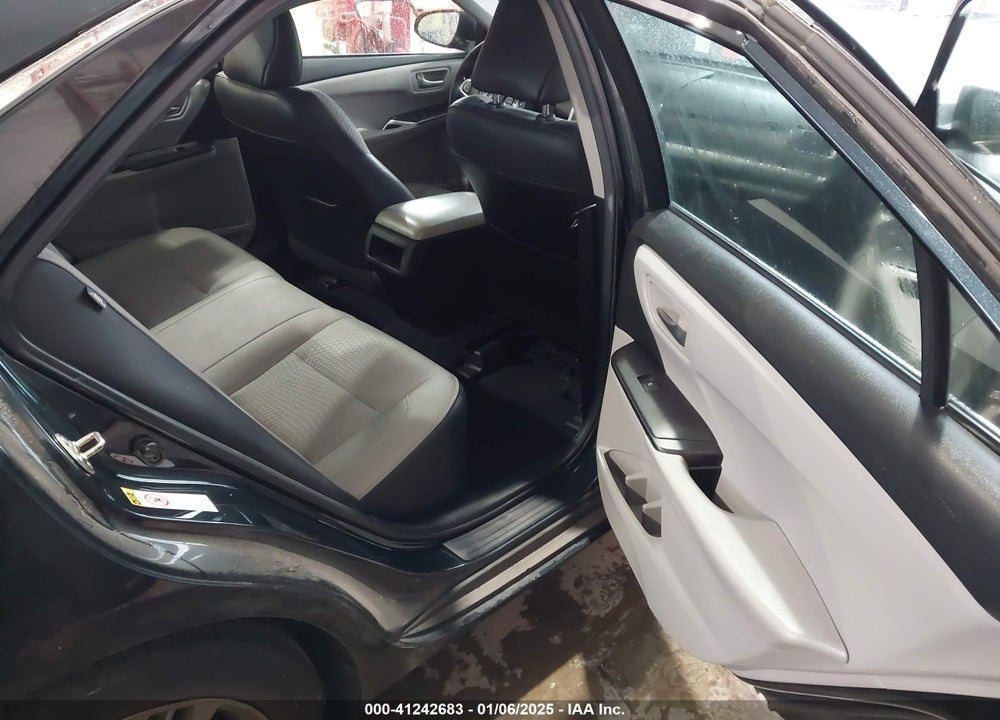 2015 TOYOTA CAMRY SE VIN: 4T1BF1FK3FU054427