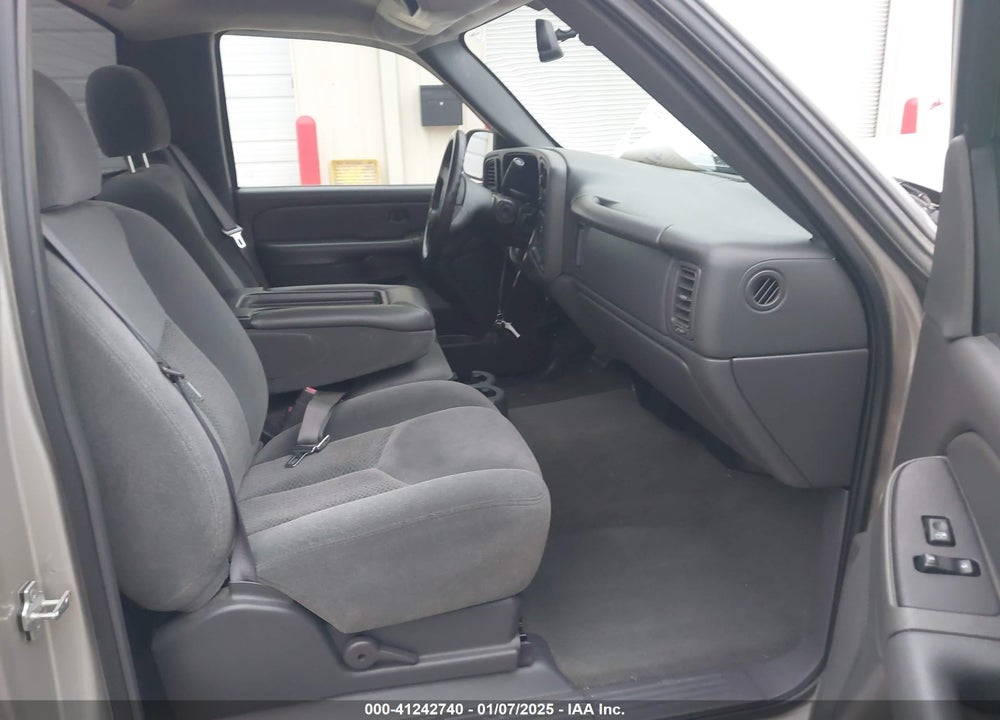 2004 CHEVROLET SILVERADO 1500 LS VIN: 1GCEC14T14Z291682