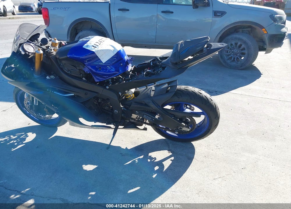 2014 YAMAHA YZFR6 C VIN: JYARJ16Y3EA008128