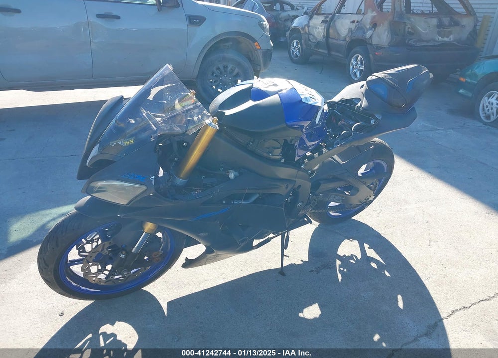 2014 YAMAHA YZFR6 C VIN: JYARJ16Y3EA008128