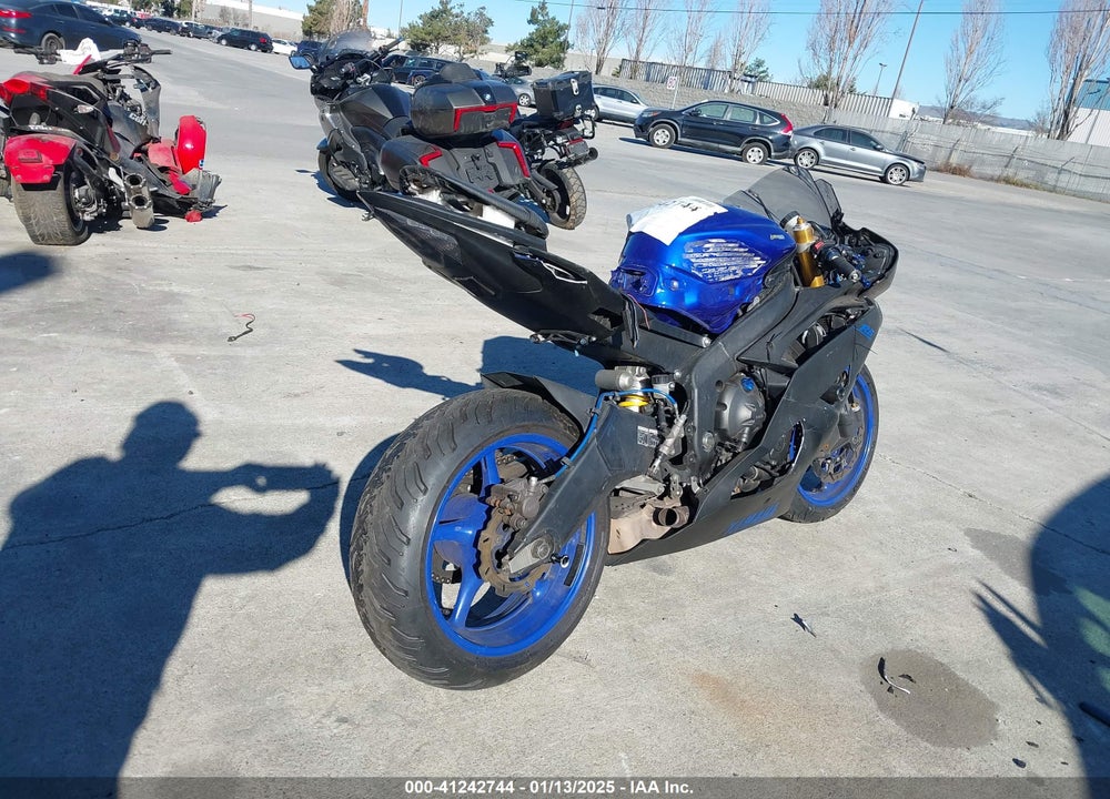 2014 YAMAHA YZFR6 C VIN: JYARJ16Y3EA008128