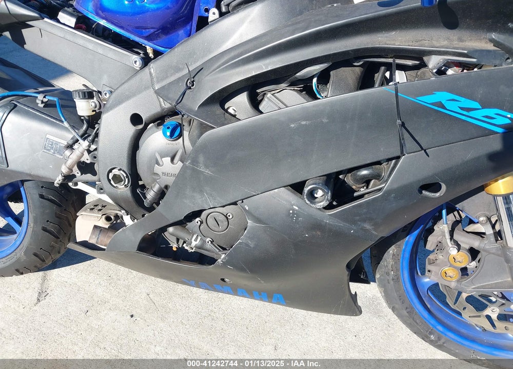 2014 YAMAHA YZFR6 C VIN: JYARJ16Y3EA008128