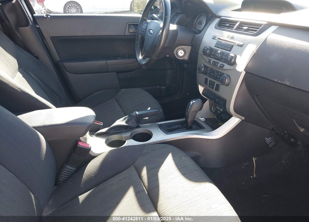 2010 FORD FOCUS SE VIN: 1FAHP3FN1AW286674