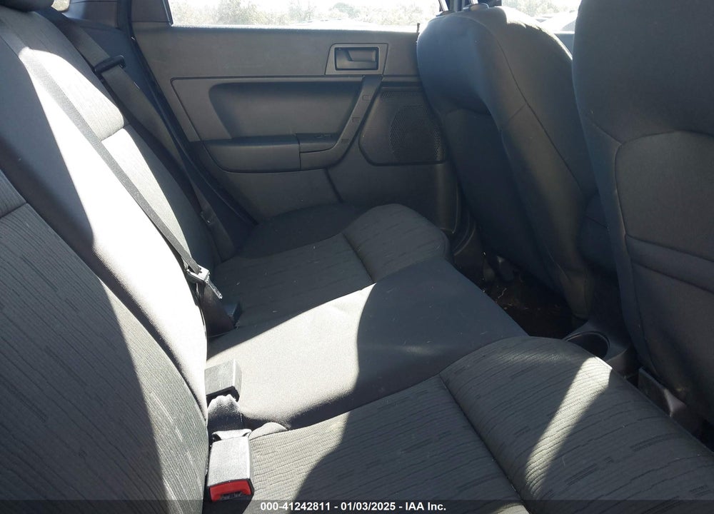 2010 FORD FOCUS SE VIN: 1FAHP3FN1AW286674