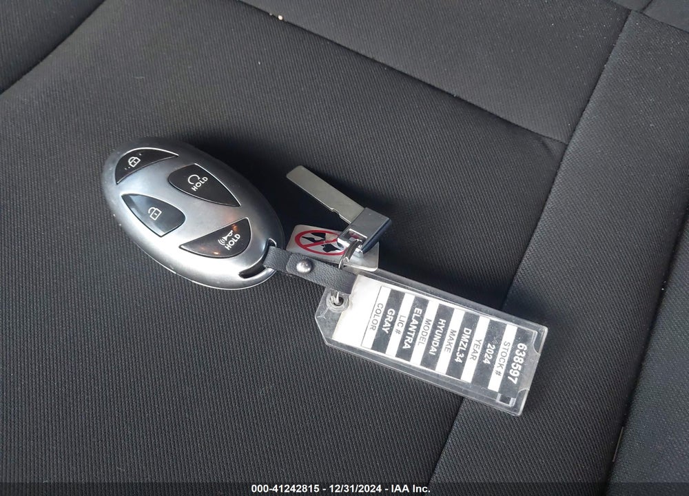 2024 HYUNDAI ELANTRA SEL VIN: KMHLM4DG3RU638597
