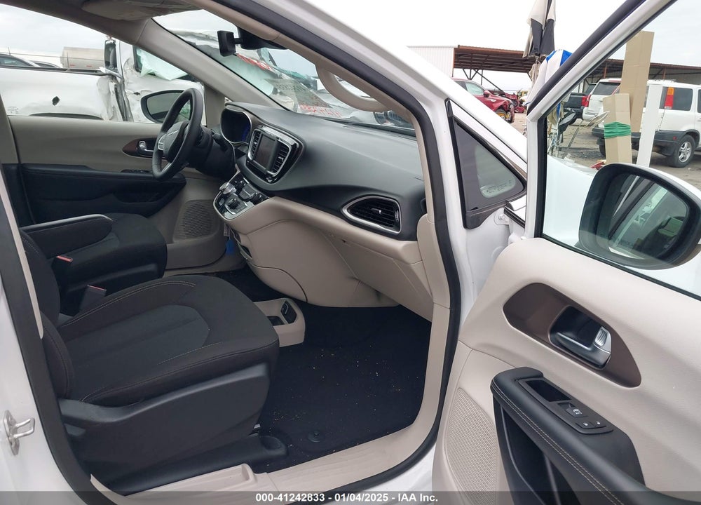 2023 CHRYSLER VOYAGER LX VIN: 2C4RC1CG3PR597481
