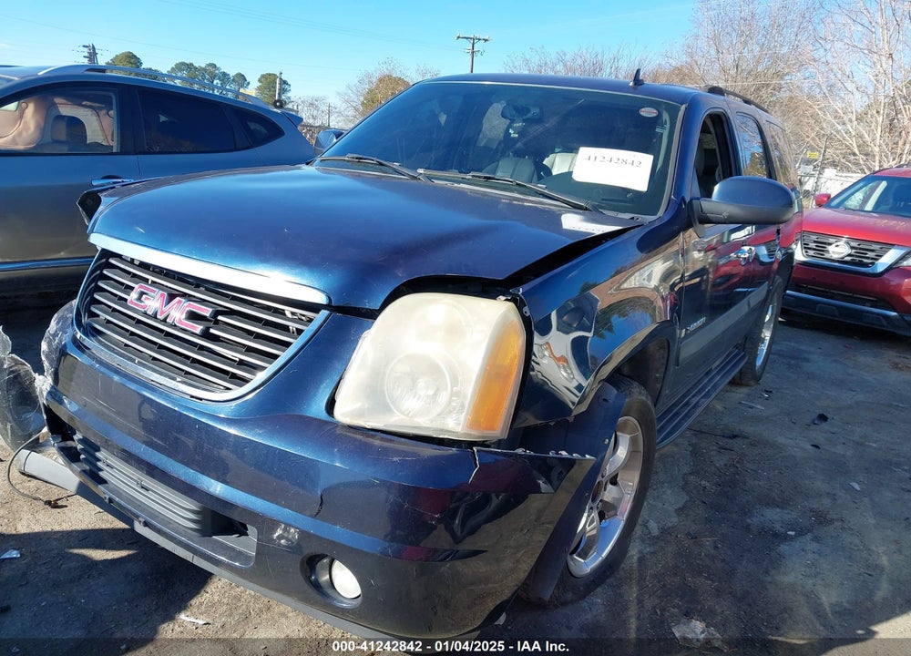 2007 GMC YUKON VIN: 1GKFC13077R327640