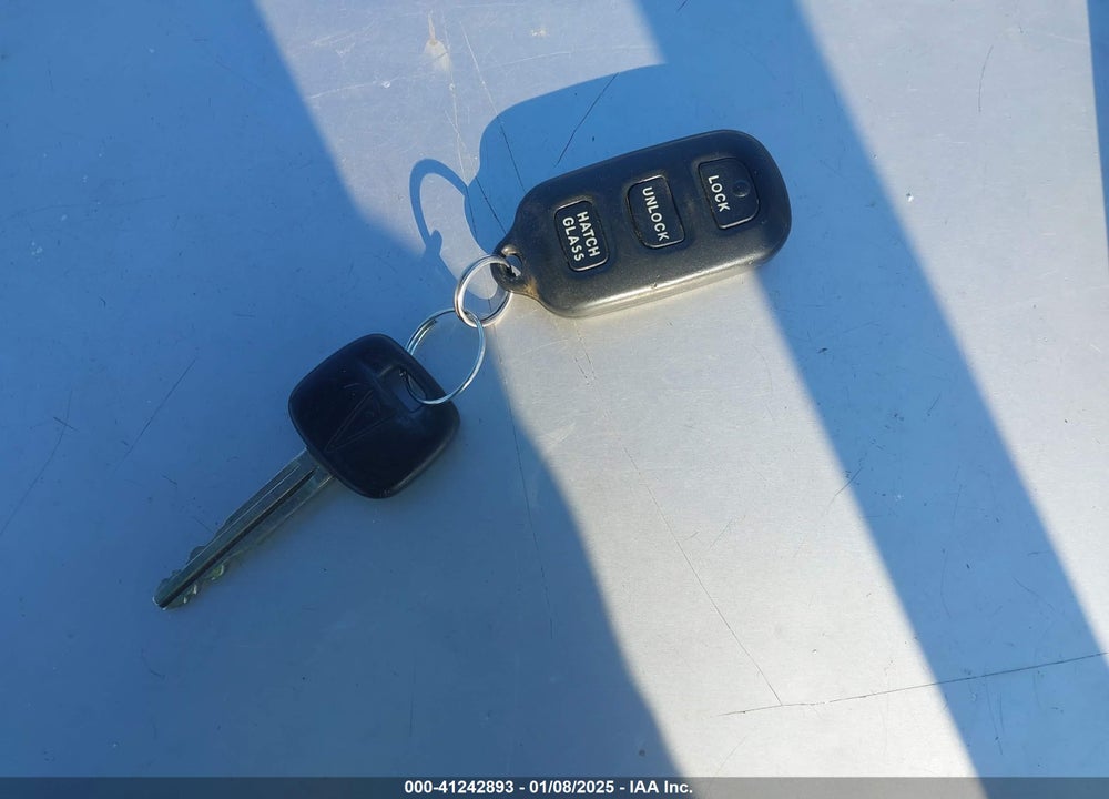 2008 PONTIAC VIBE VIN: 5Y2SL65838Z414303
