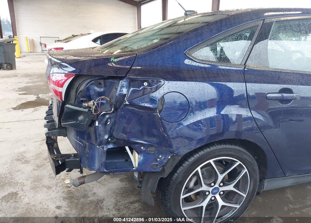 2017 FORD FOCUS VIN: 1FADP3H21HL271380