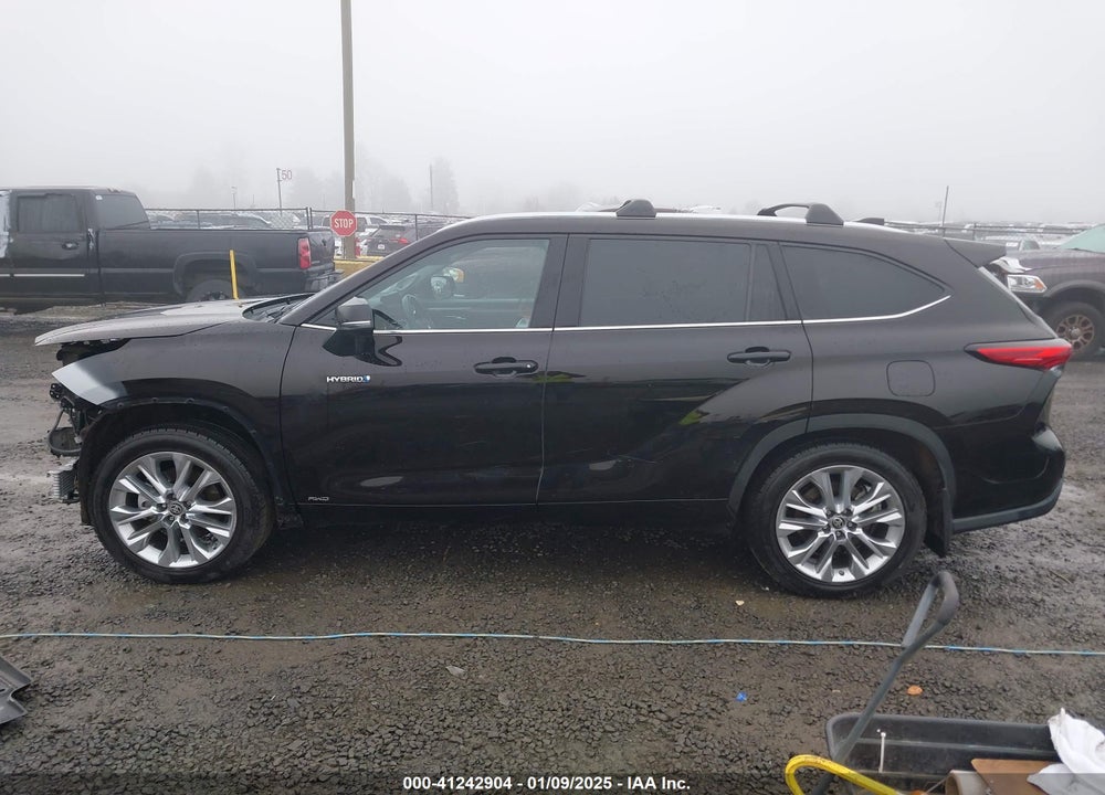 2021 TOYOTA HIGHLANDER HYBRID LIMITED VIN: 5TDXBRCHXMS061650