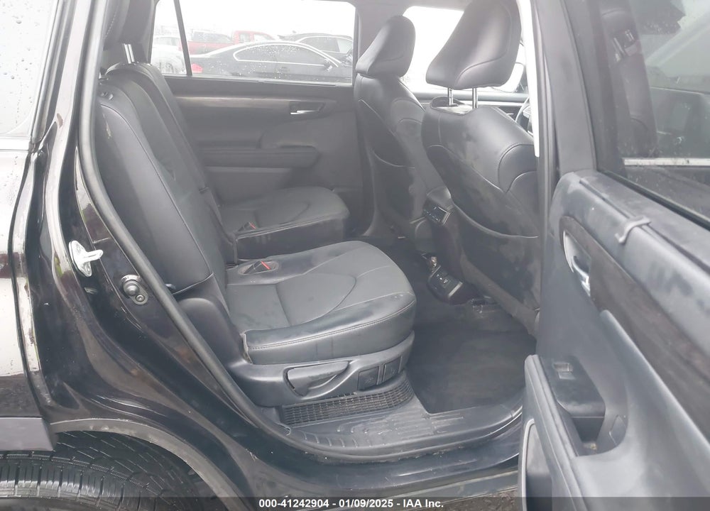 2021 TOYOTA HIGHLANDER HYBRID LIMITED VIN: 5TDXBRCHXMS061650