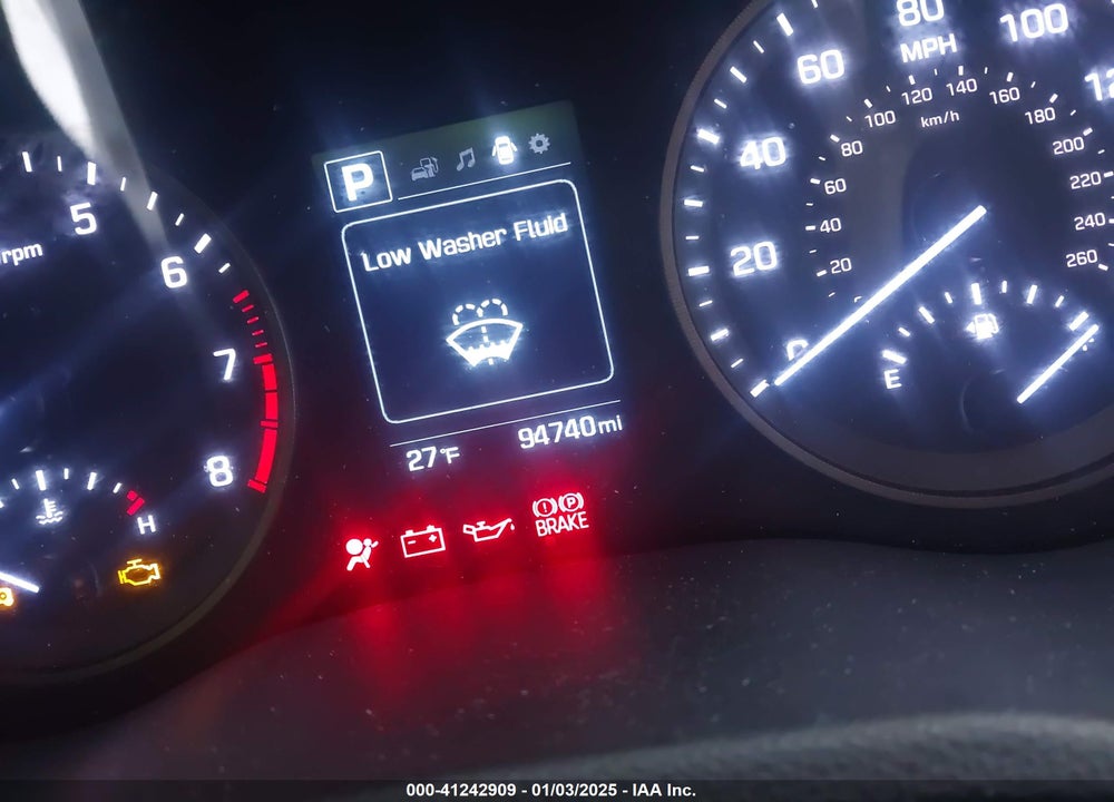 2017 HYUNDAI TUCSON SPORT VIN: KM8J3CA24HU592452