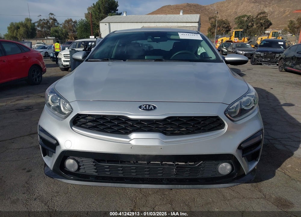 2019 KIA FORTE LXS VIN: 3KPF24AD5KE116298
