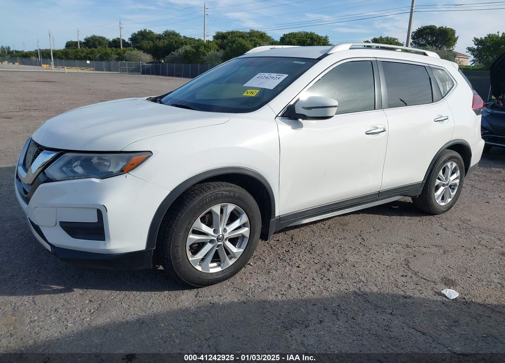 2018 NISSAN ROGUE S VIN: 5N1AT2MT8JC826456