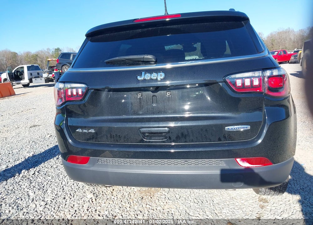 2024 JEEP COMPASS LATITUDE 4X4 VIN: 3C4NJDBNXRT119595