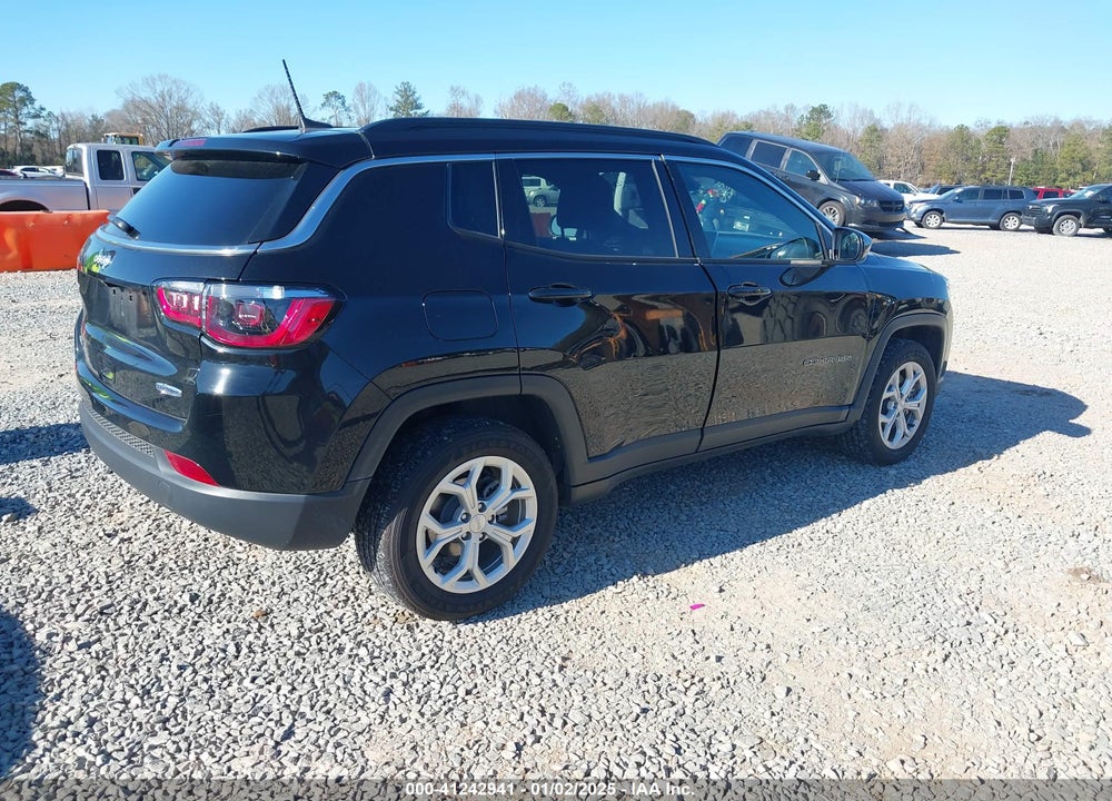 2024 JEEP COMPASS LATITUDE 4X4 VIN: 3C4NJDBNXRT119595