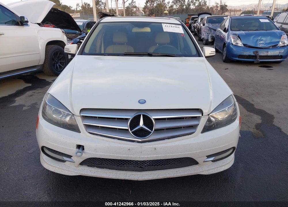 2011 MERCEDES-BENZ C 300 LUXURY/SPORT VIN: WDDGF5EB6BR178102