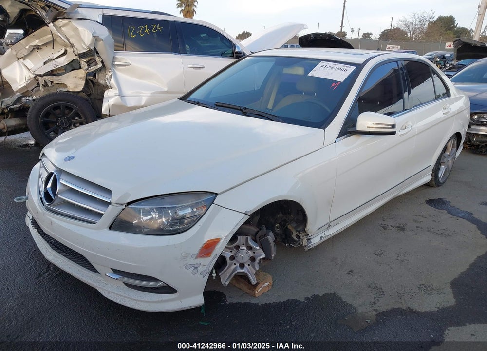 2011 MERCEDES-BENZ C 300 LUXURY/SPORT VIN: WDDGF5EB6BR178102