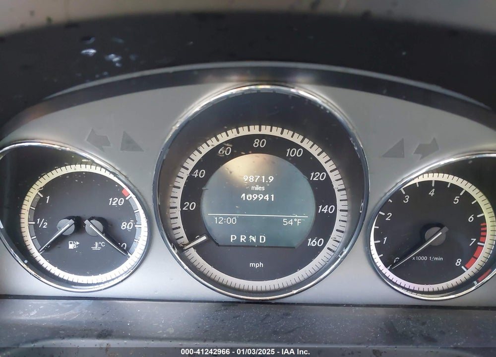 2011 MERCEDES-BENZ C 300 LUXURY/SPORT VIN: WDDGF5EB6BR178102