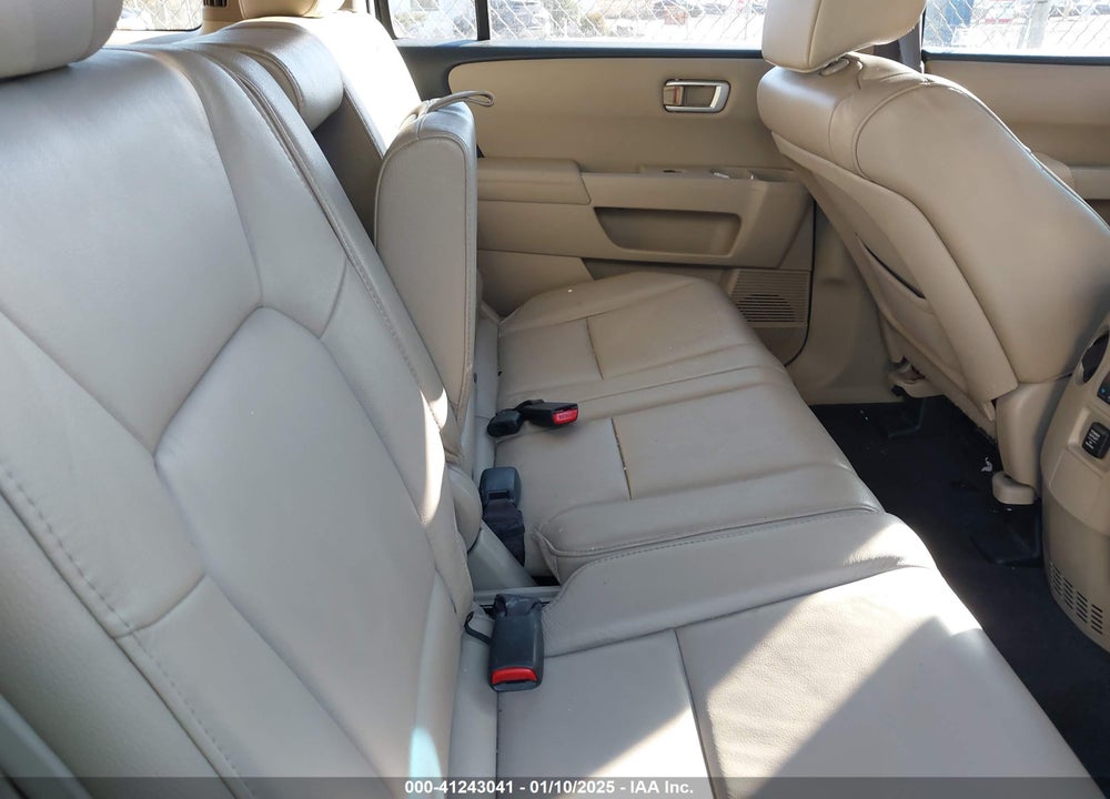 2012 HONDA PILOT VIN: 5FNYF4H54CB031167