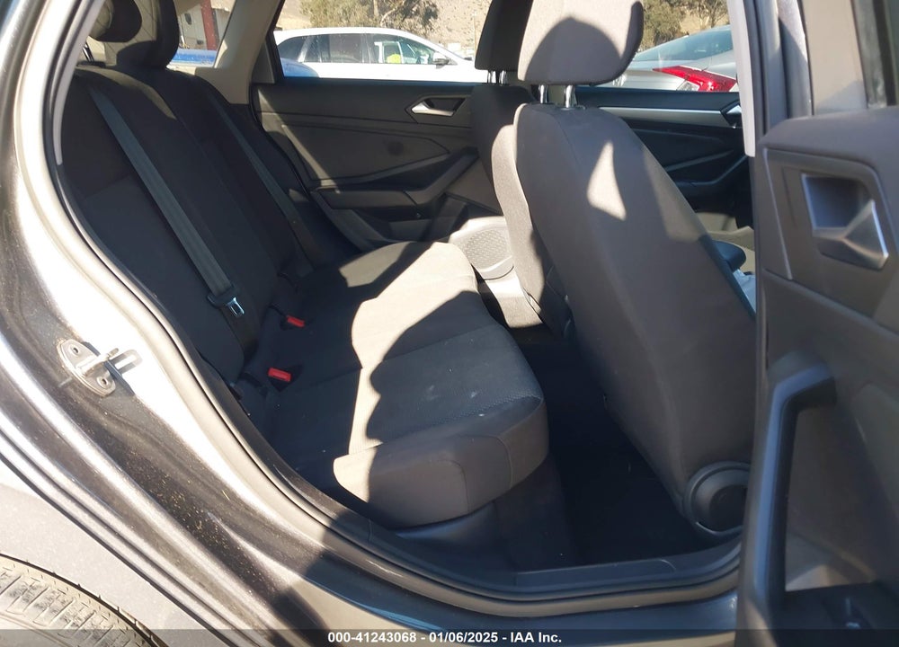 2019 VOLKSWAGEN JETTA VIN: 3VWC57BUXKM058086