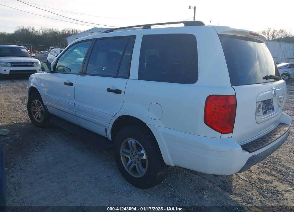 2005 HONDA PILOT EX VIN: 5FNYF184X5B023972